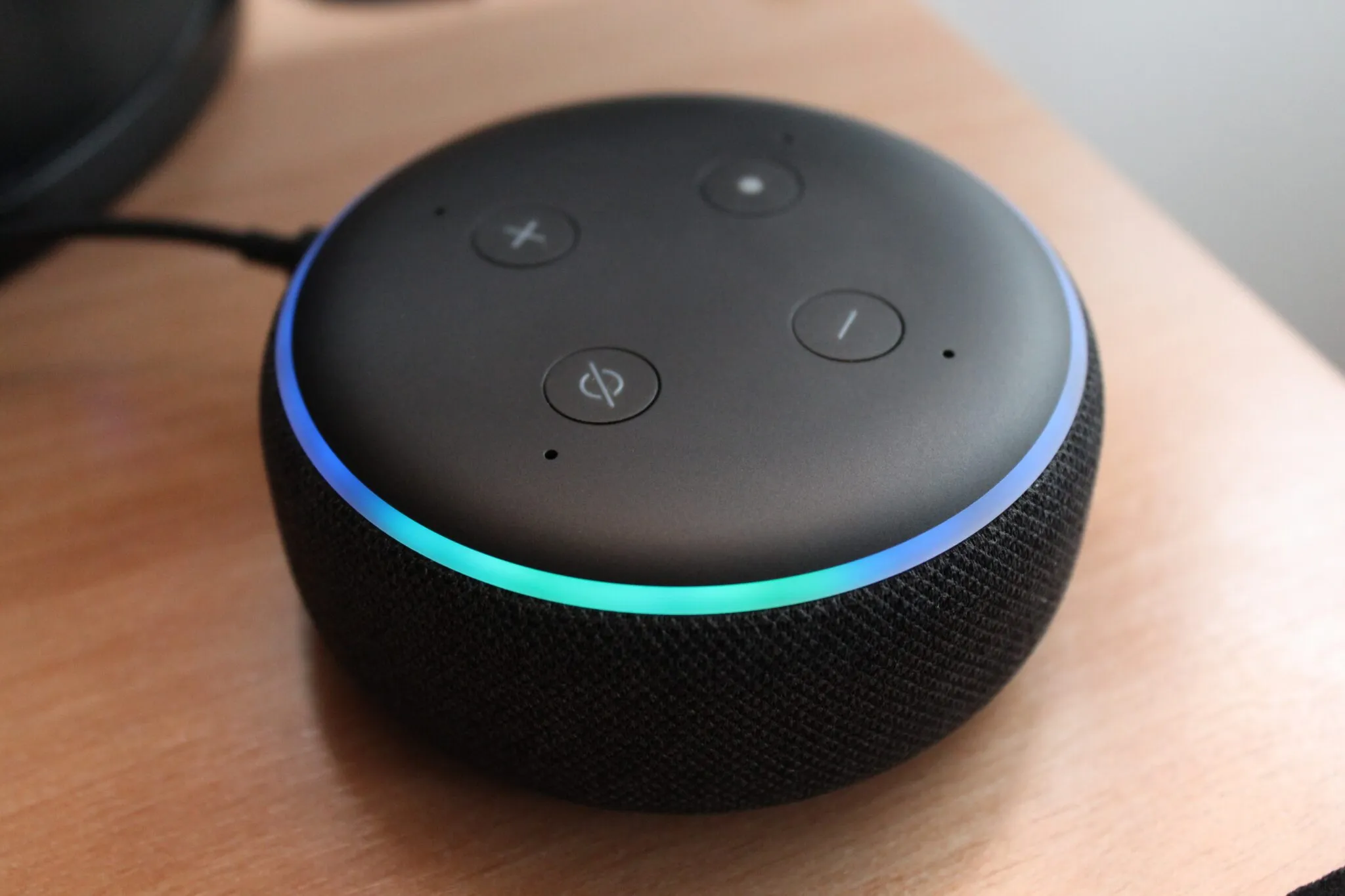 ¿Tienes Alexa en casa? No dejes de leer esto para ahorrar energía, que falta hace.