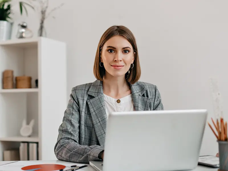 ¿Quieres empleo estable y de calidad? Entonces quieres el empleo del seguro