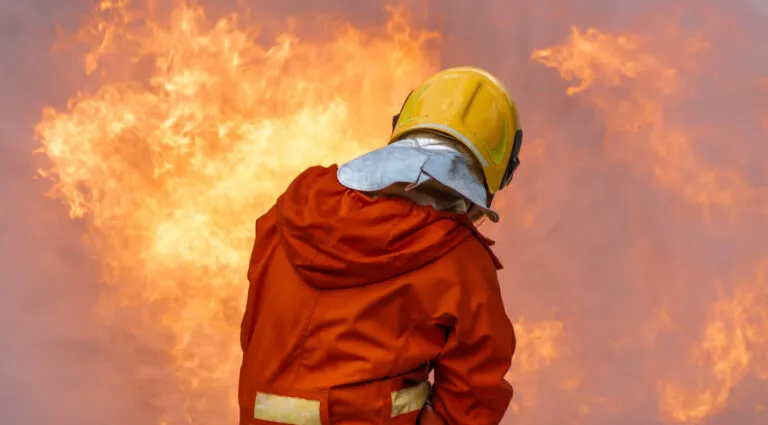 ¿Cómo afecta el fuego a los hogares en España? Aquí todos los datos.