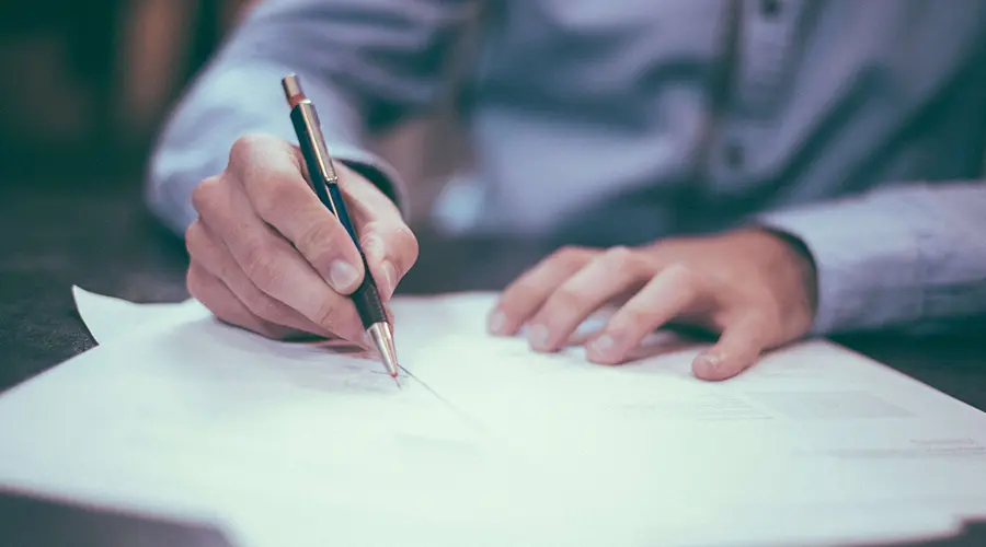 ¿Qué debo revisar de un seguro antes de contratarlo?