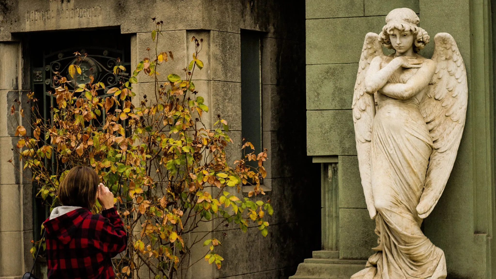 ¿Todos los santos o conmemoración de santos difuntos?